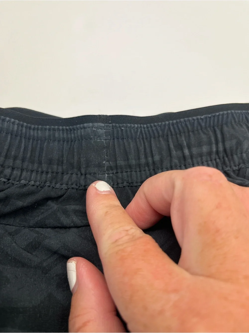 Chubbies Men's XXL Dark Charcoal Patterned Athletic Swim Shorts Elastic Waist